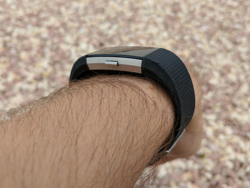fitbit_charge_2_button