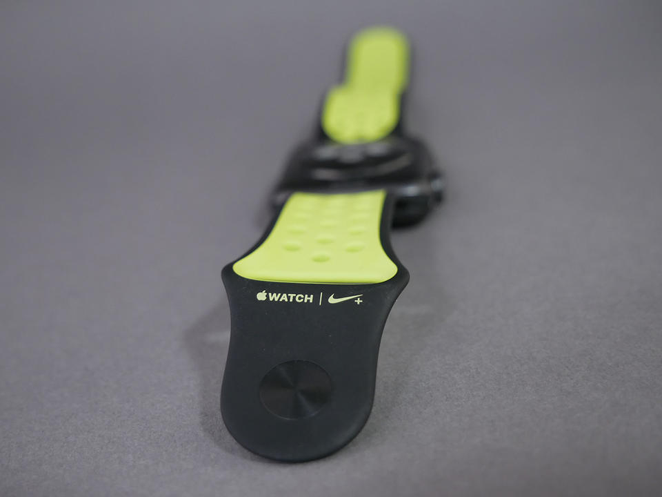 apple_watch_nike_strap_2