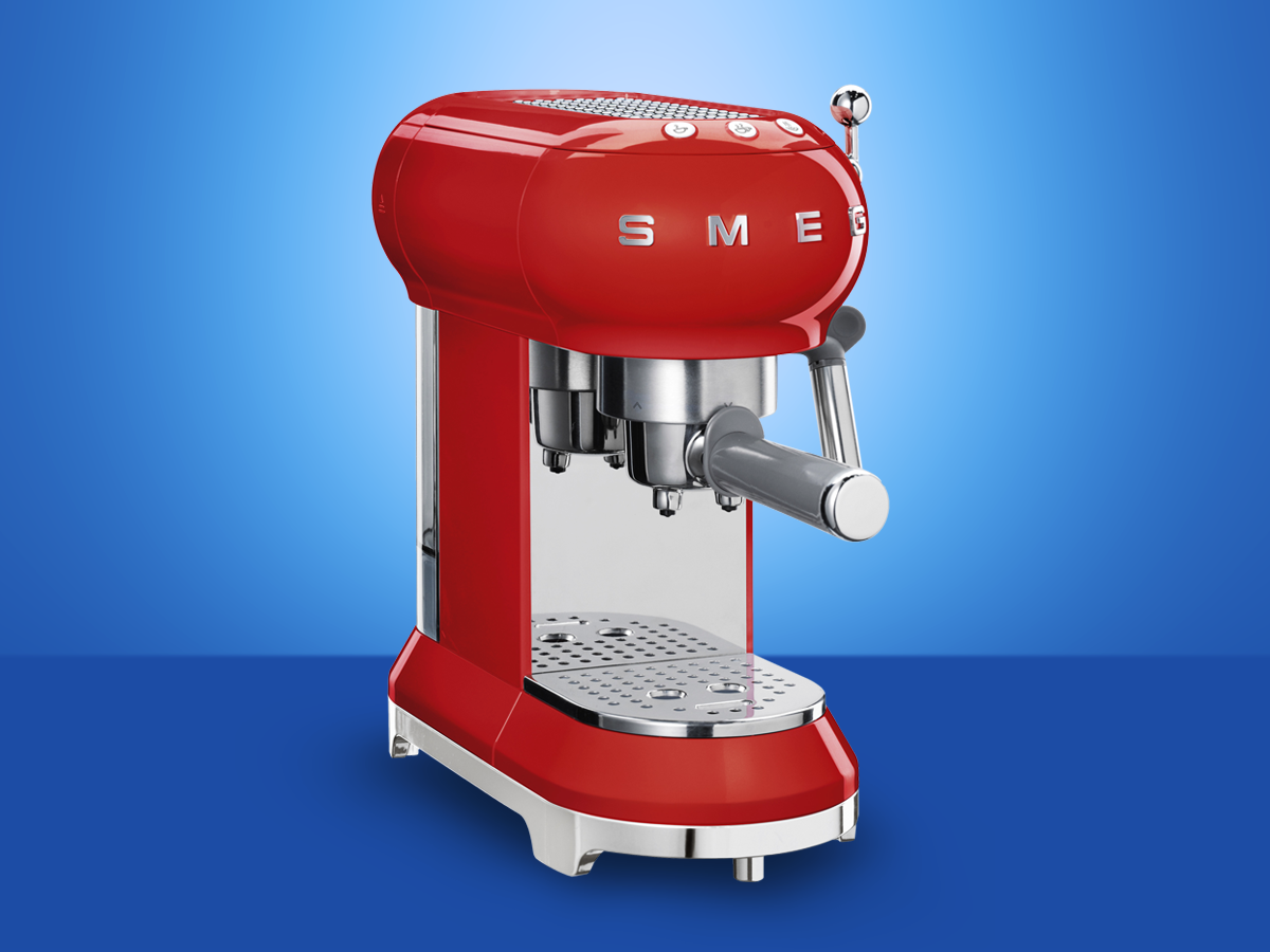 hotstuff_smeg_coffee_machine