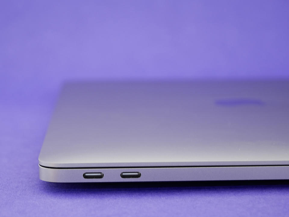 macbook_pro_2016_ports_left
